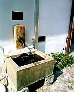 Brunnen im Modehaus Schneider