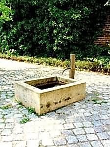 R&ouml;hrwasserbrunnen im Melanchthonhaus